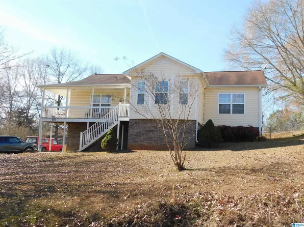 225 Grove St, Springville, AL 35146