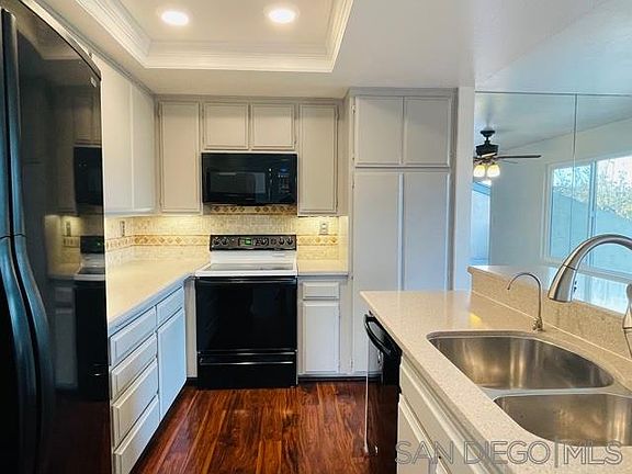 2nd image of 7780 Parkway Dr #1