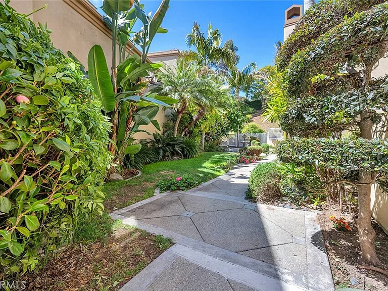 21015 Tomlee Ave — Photo 18