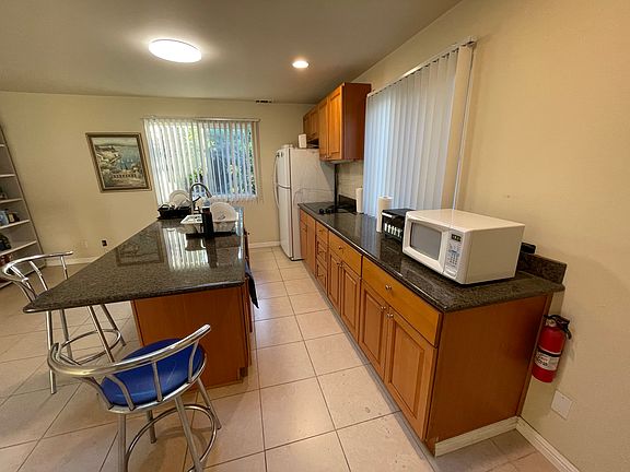 4th image of 810 Gary Ave APT 5
