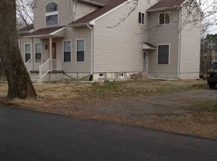 606 River Rd, Croydon, PA 19021