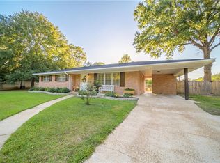 1413 Oaklane Loop, Pineville, LA 71360