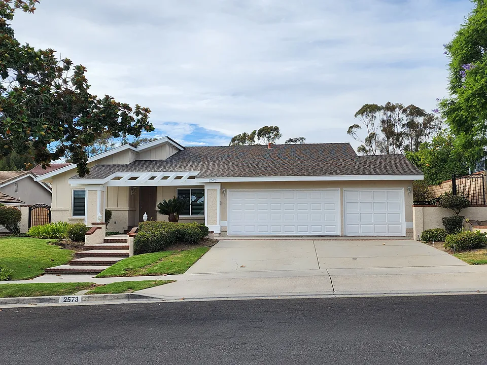 2573 Crown Way
