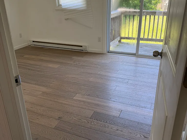 73 Myrtle Ave — Photo 3