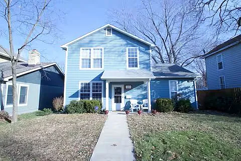 4 bed, 3.5 bath, 1800 sqft, $2,950 — Photo 2