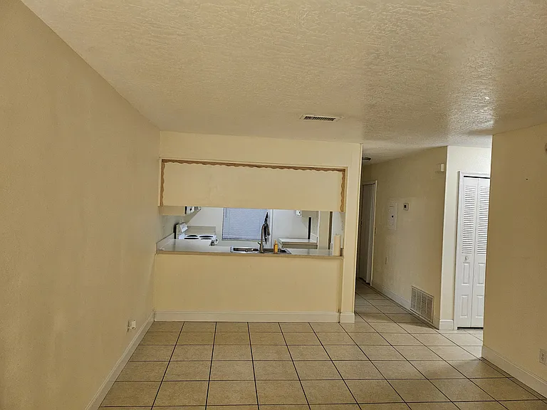 203 Olmstead Dr — Photo 13