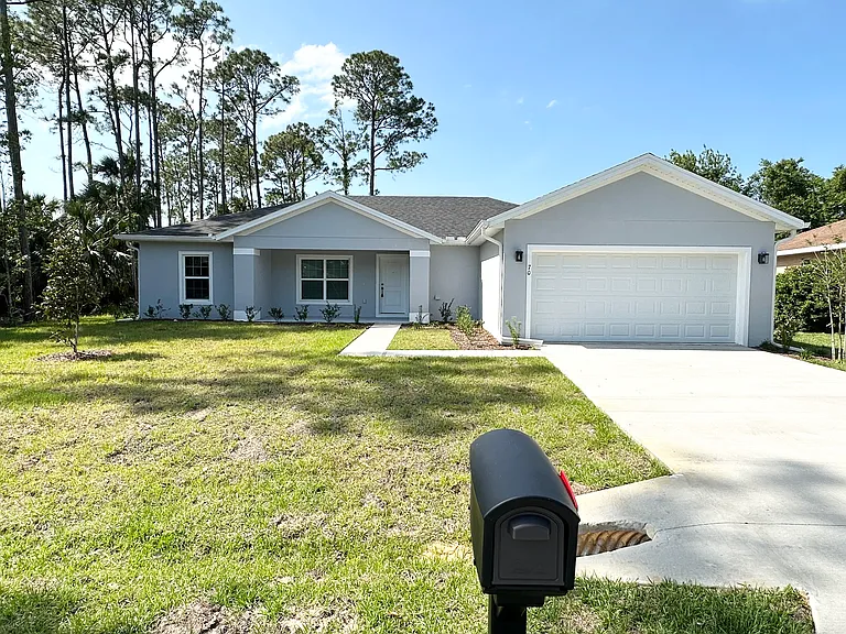 70 Forrester Pl — Photo 2