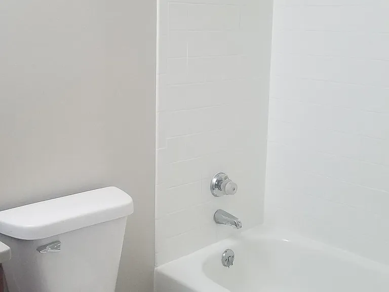 2320 S Grand Blvd #200 — Photo 9