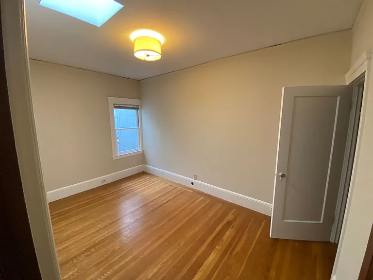 42 Castle Manor Ave — Photo 24