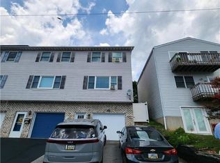 322 Chestnut St, Slatington, PA 18080