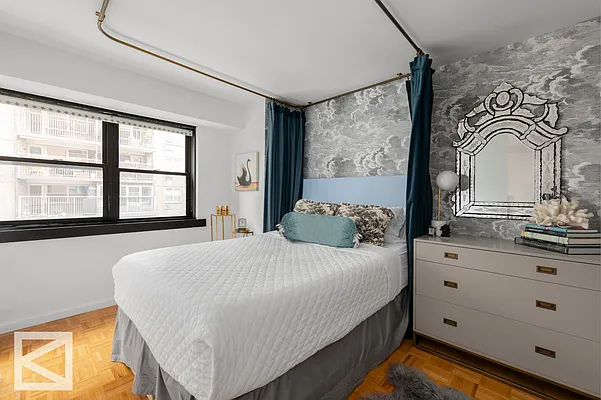 Sold by Douglas Elliman | media 4