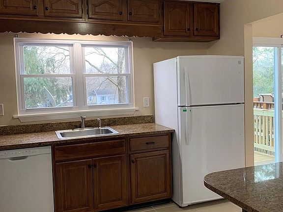 4th image of 18111 Kitchen House Ct