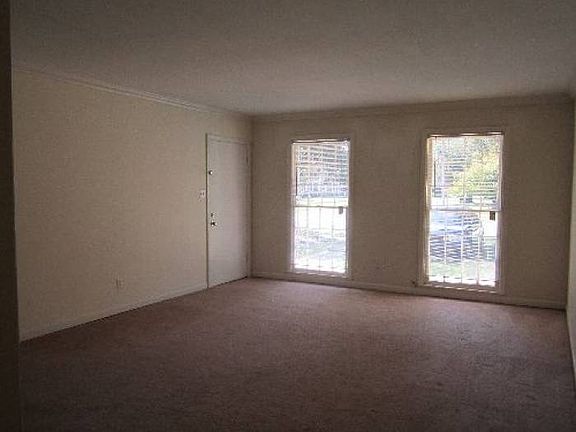 LR view from Dining Room