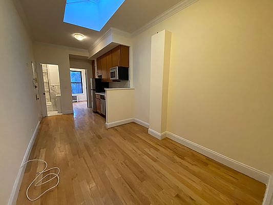 2nd image of 128 E 4th St APT 7
