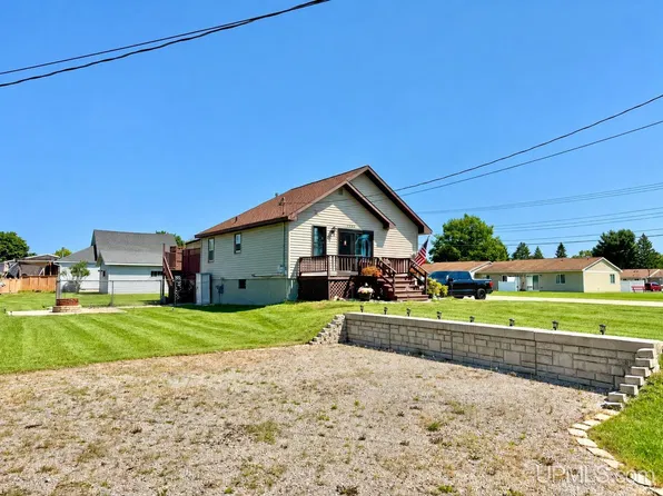 2600 S 8th St, Escanaba, MI 49829