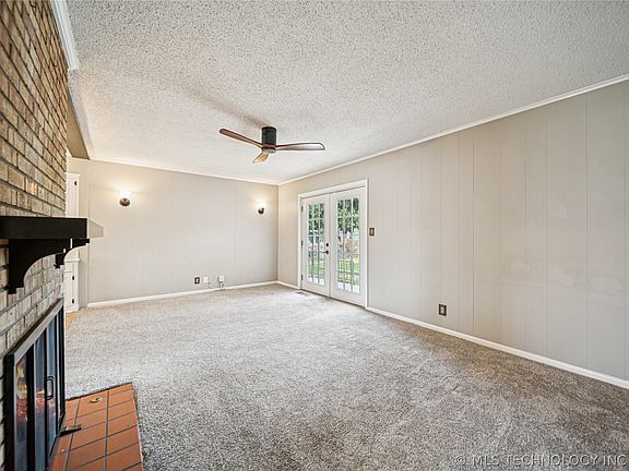 5th image of 5633 S Yorktown Pl