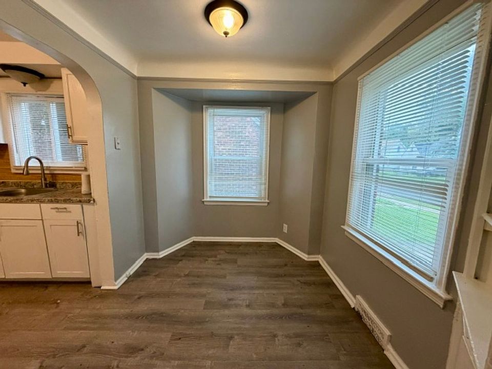 15758 Fielding St, photo 5