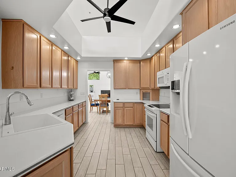 8479 N 84th Pl — Photo 32
