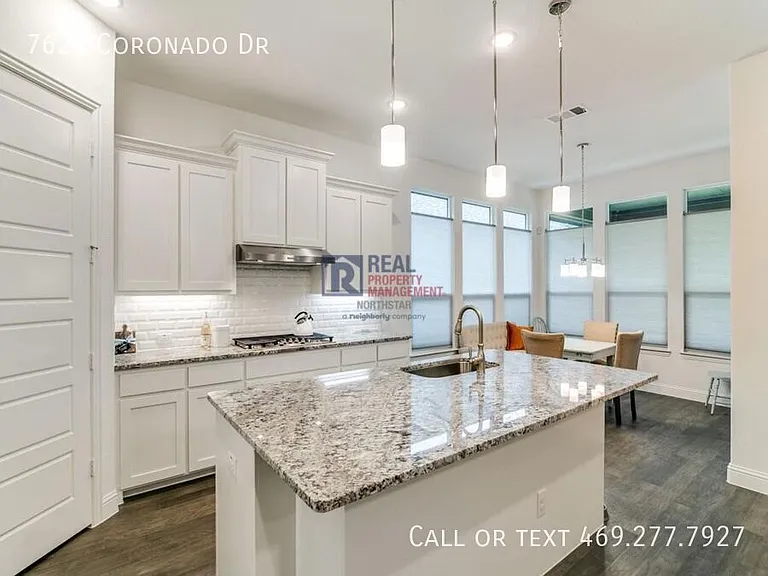 7623 Coronado Dr — Photo 11