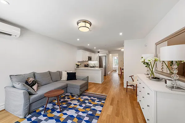 Sold by Nest Seekers International | media 13