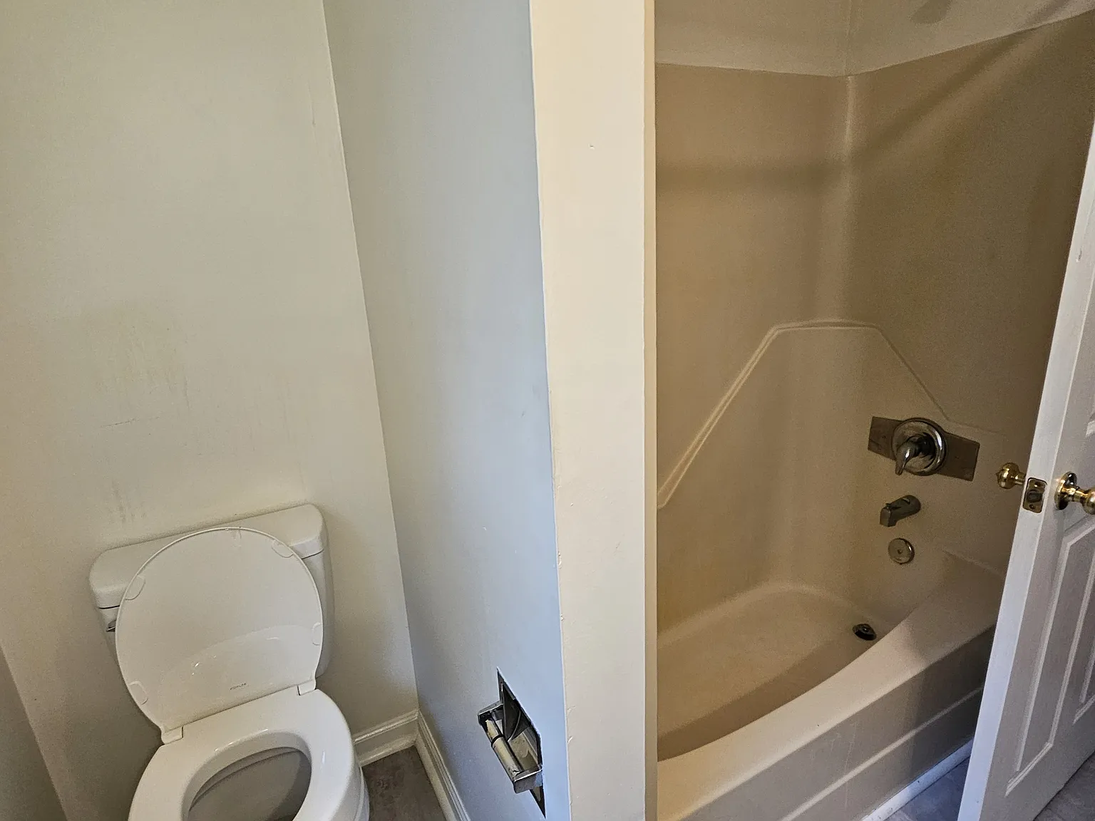 26534 Royal Oak Road - 1 — Photo 4