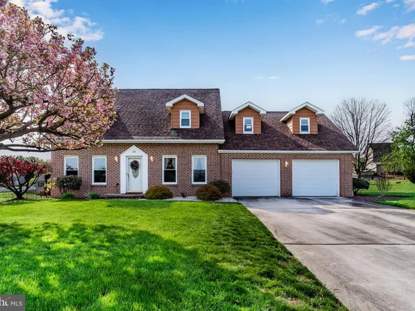 112 Dogwood Dr, Mount Holly Springs, PA 17065