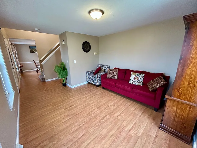 35 Fox Meadow Dr — Photo 7