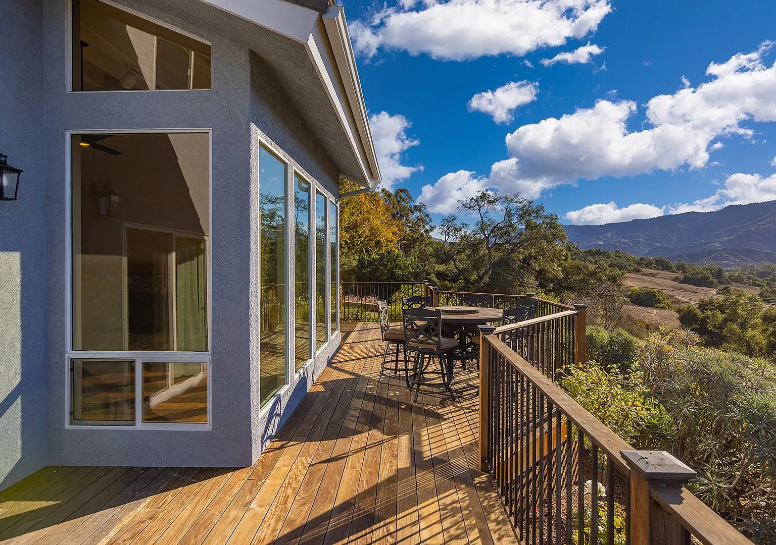 Amazing View Home — Photo 2