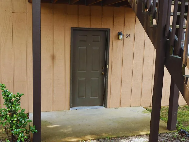 1100 Woodlawn Ave #64 — Photo 27