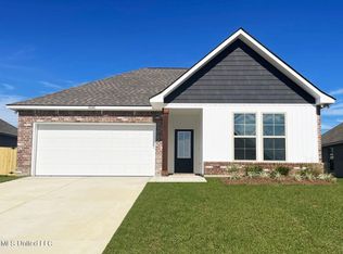 18040 Evergreen Dr, Gulfport, MS 39503