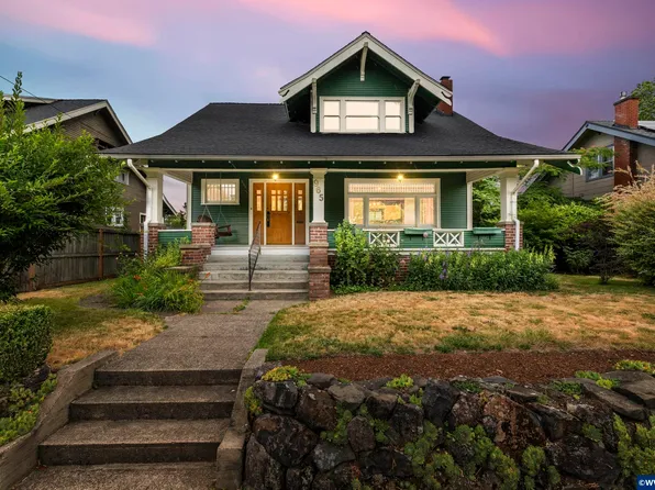 965 D St NE, Salem, OR 97301