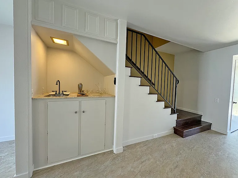 3218 Loma Riviera Dr — Photo 17
