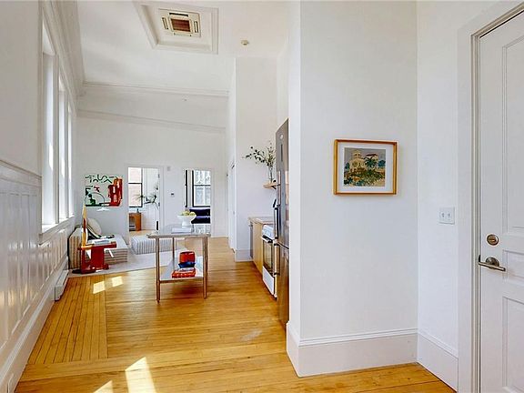 3rd image of 225 Weybosset St #10