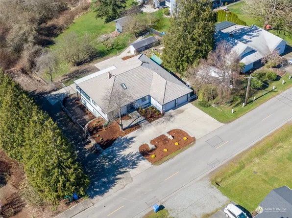 509 10th Avenue, Milton, WA 98354