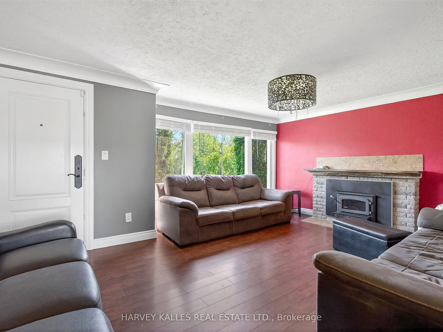 3 bed, $4,200 — Photo 3
