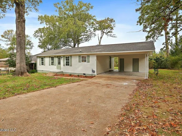 1906 Gloria Dr, Pearl, MS 39208