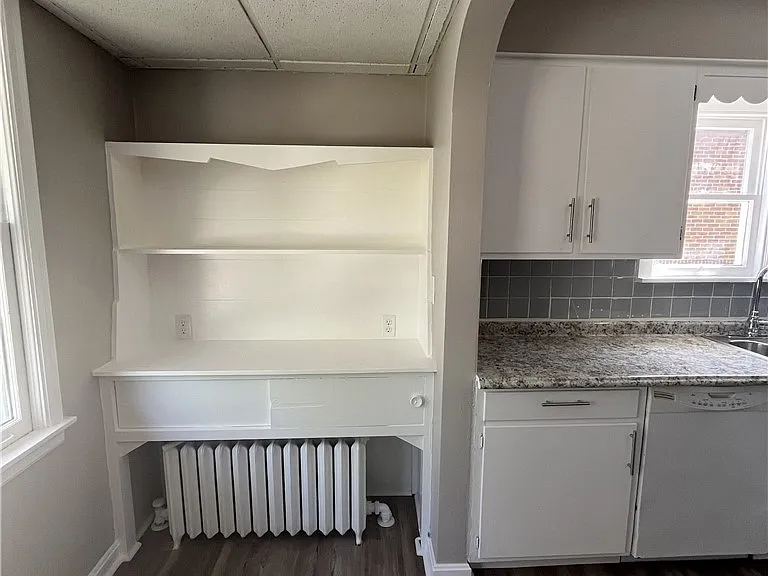 721 Polk Ave — Photo 11