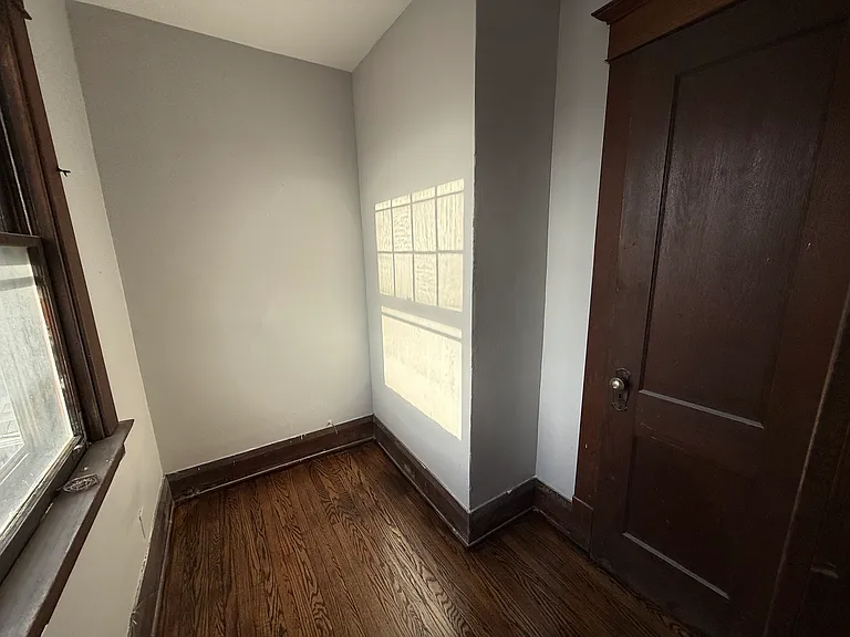 208 Lovering Ave #2 — Photo 5
