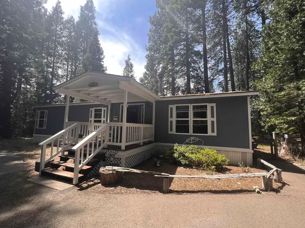 1305 Pine Grove Dr, Mount Shasta, CA 96067