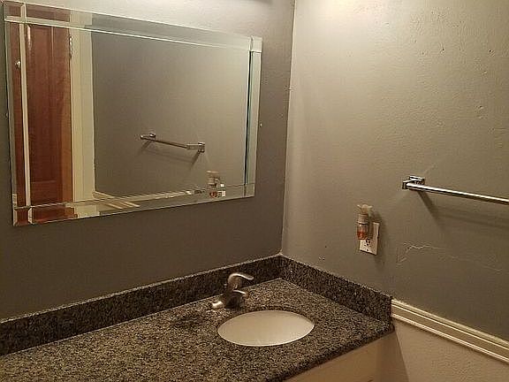 3rd image of 6698 Lexington Dr