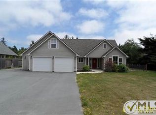 101 Parker Ln, Crescent City, CA 95531