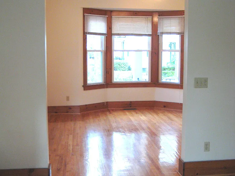 101 Harvard St — Photo 6