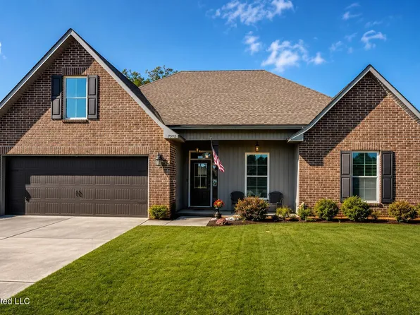 7559 Alex Ct, Ocean Springs, MS 39564