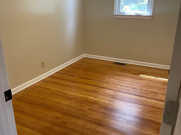 421 Harpold Ave — Photo 13