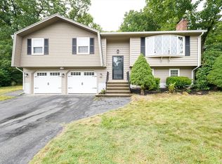41 McAndrew Rd, Braintree, MA 02184