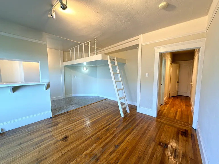 555 Ofarrell St — Photo 7