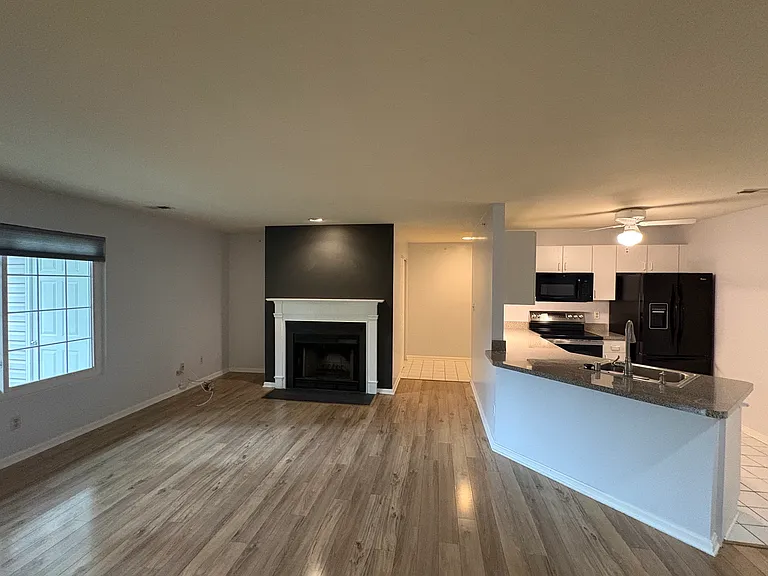 9 Tintern Ct #202 — Photo 3