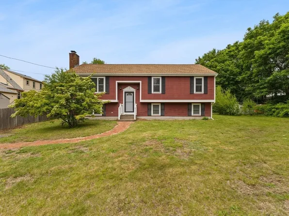34 Edgeworth St, Weymouth, MA 02189