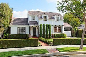 1st image of 484 Hillgreen Dr