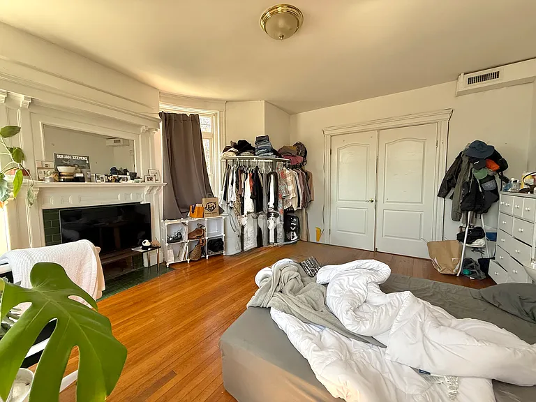 1908 Beacon St #2A — Photo 3
